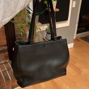 Dagne Dover Medium ALLYN LEATHER TOTE Black